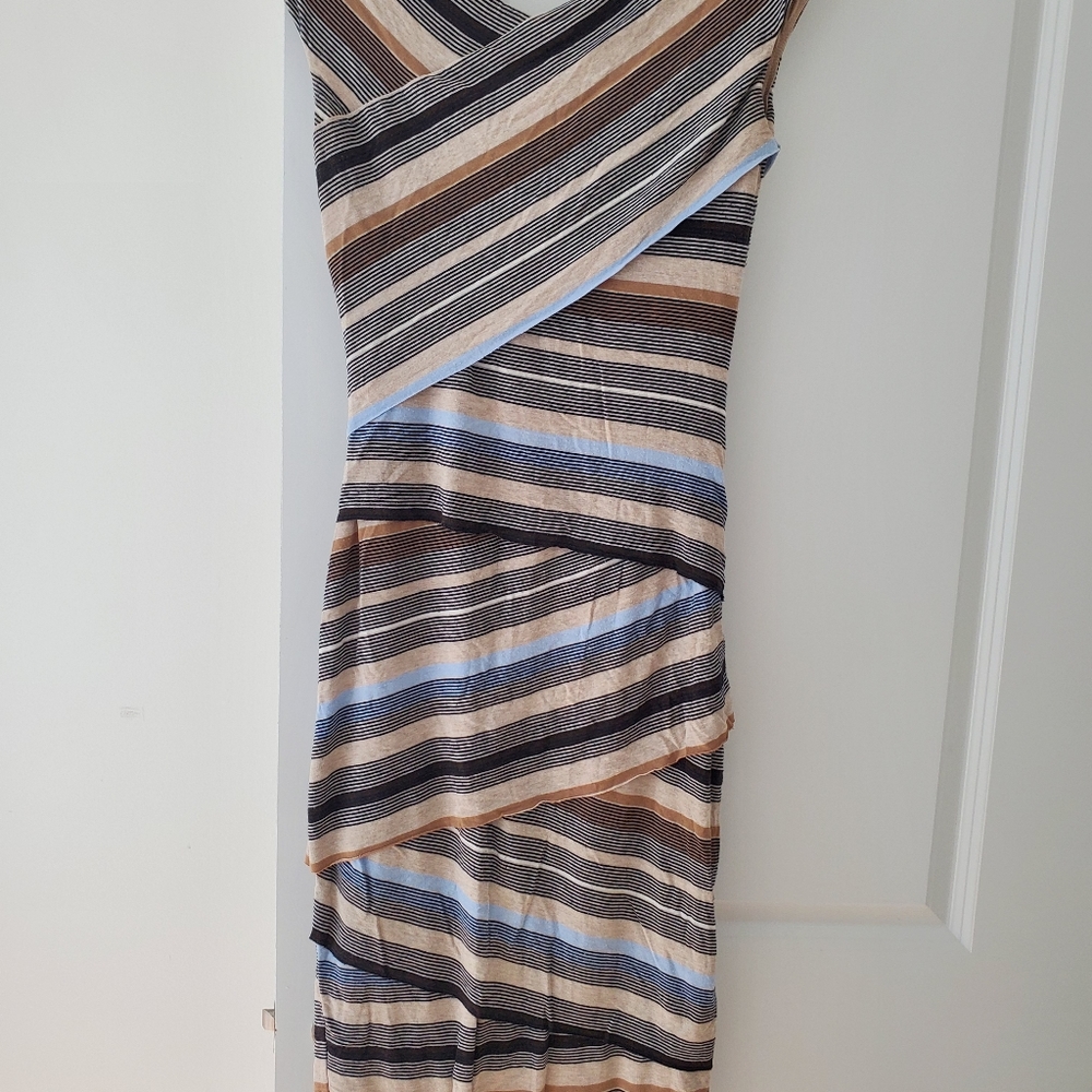 Anthropology t-shirt type dress with lining